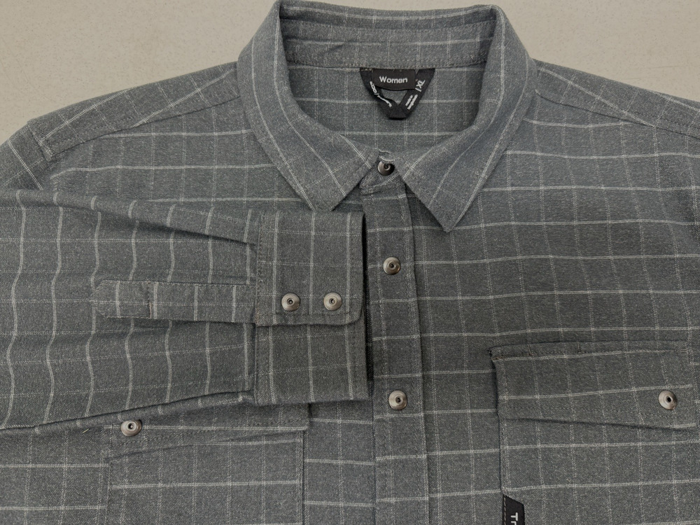 Truewerk Tech Flannel Shirt Womens XL Gray Plaid Long Sleeve Snap Up